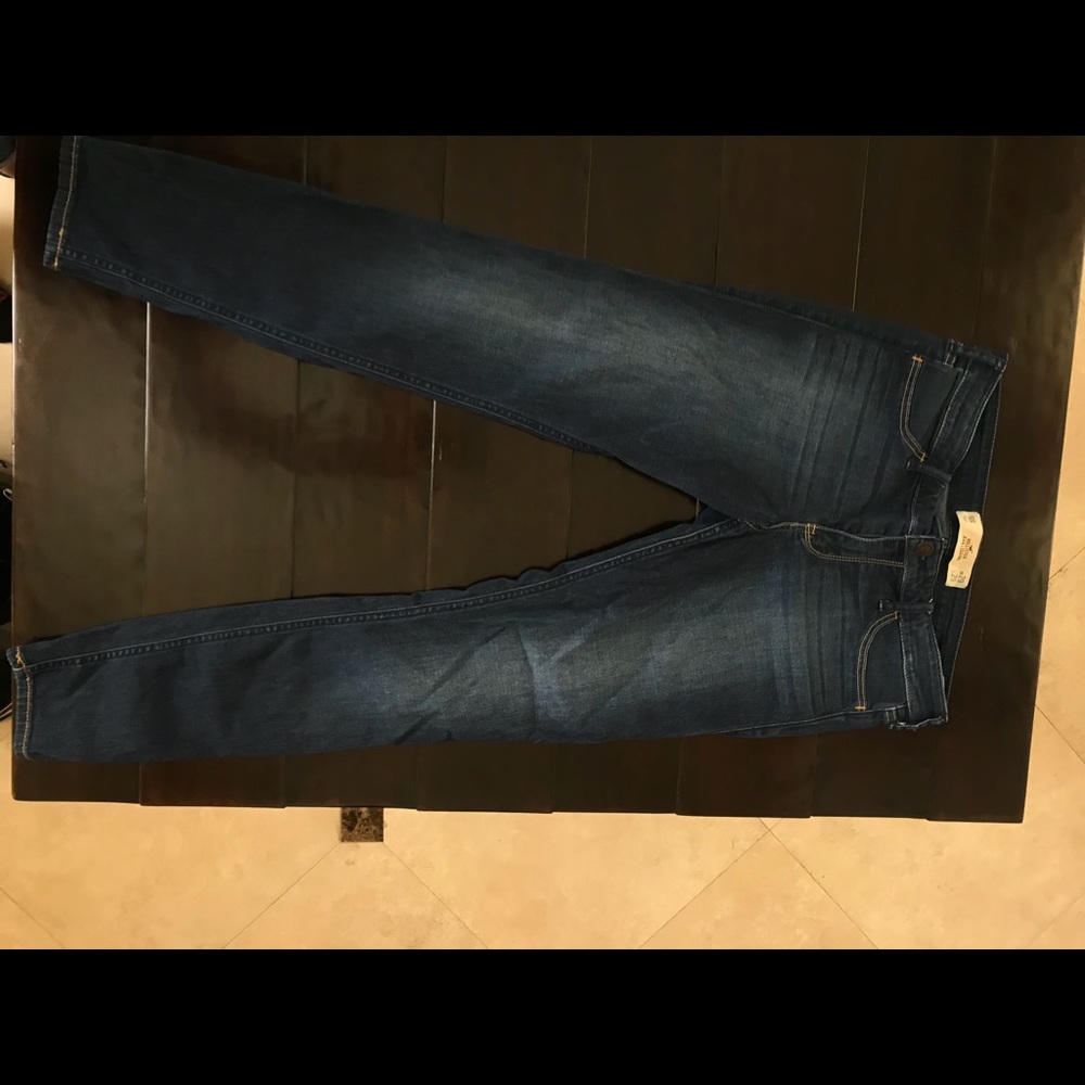 Hollister jeans